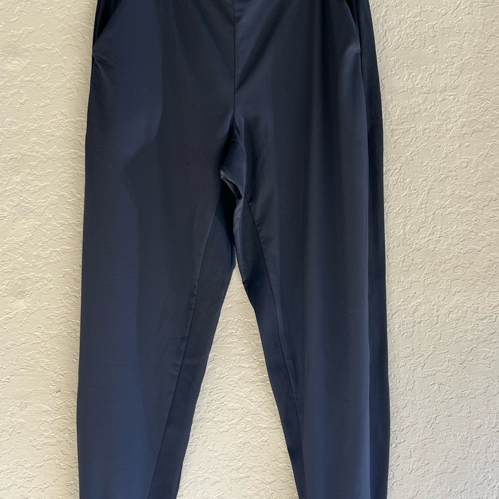 Athleta Brooklyn Jogger - Picture 1 of 4